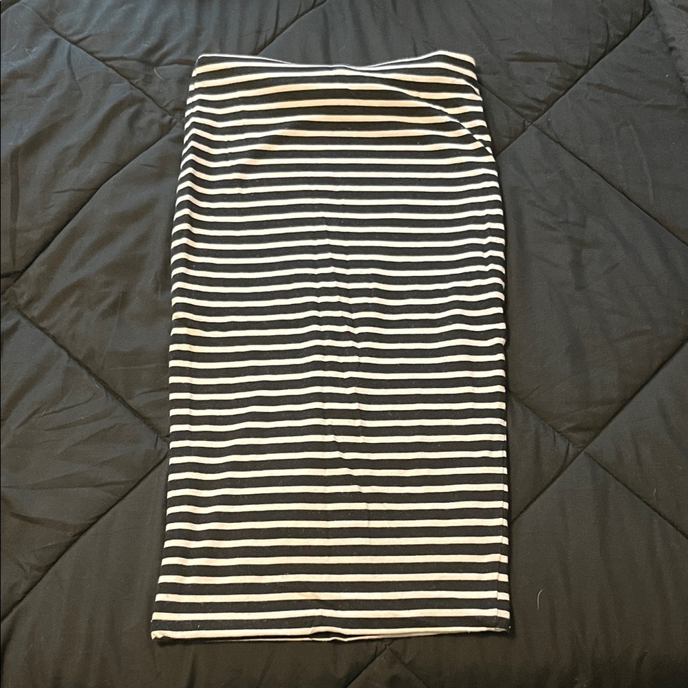 H&M Black and White Striped Maxi Skirt